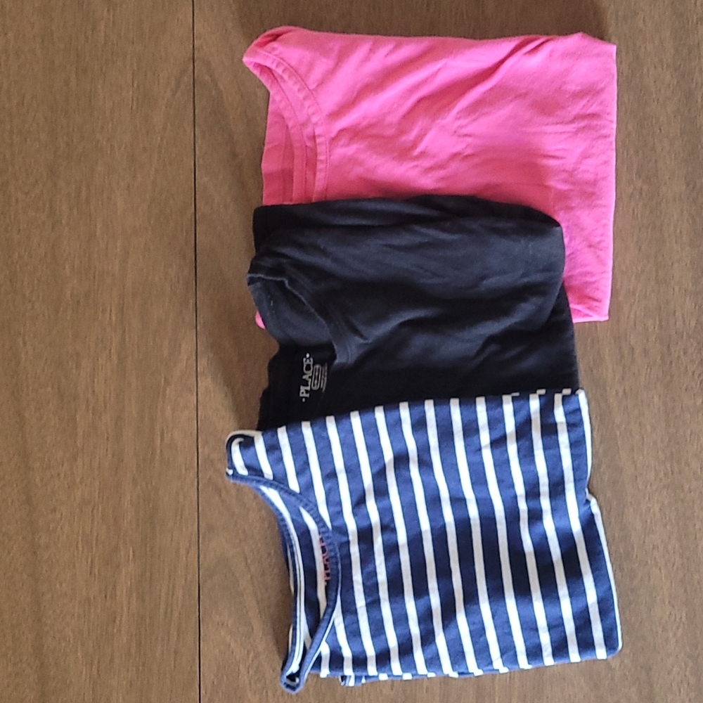 Set of 3 Childrens Place  Large T shirts
